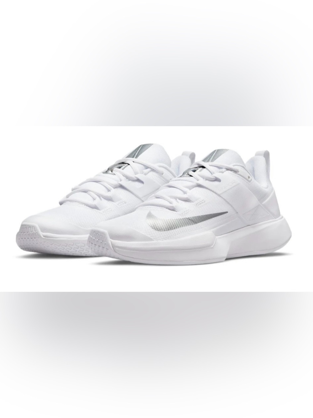 Nike Women's Court Vapor Lite 'White Metallic Silver' Size 7.5